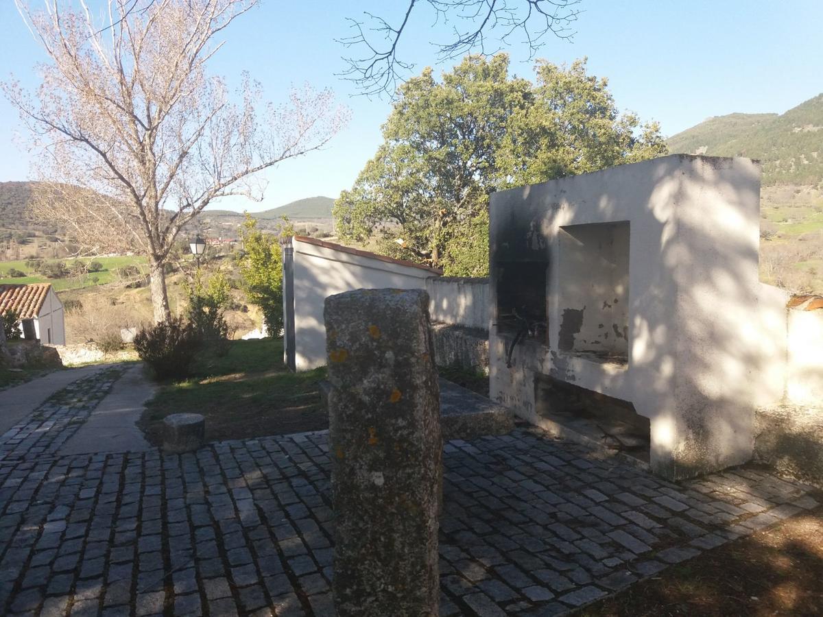 Casa Rural de Benjamin Palencia Villafranca de la Sierra Luaran gambar