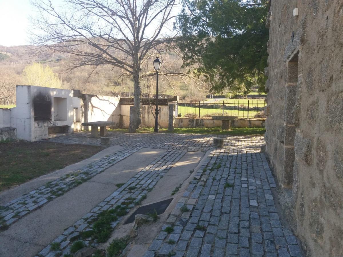 Casa Rural de Benjamin Palencia Villafranca de la Sierra Luaran gambar