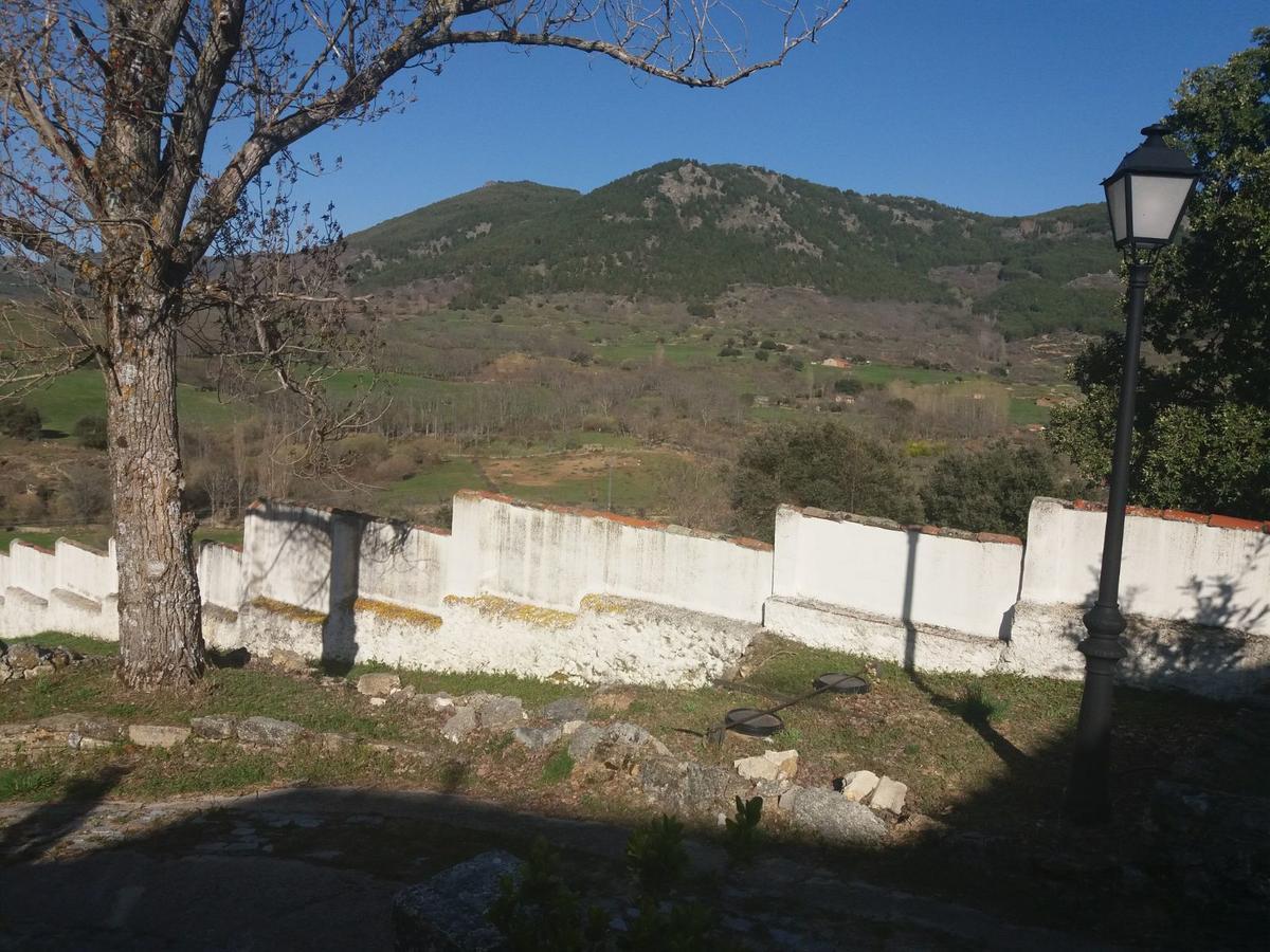 Casa Rural de Benjamin Palencia Villafranca de la Sierra Luaran gambar